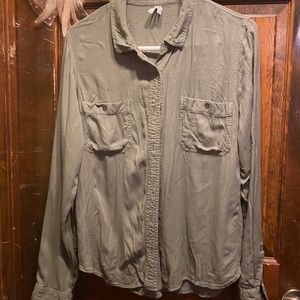 Mudd olive green shirt